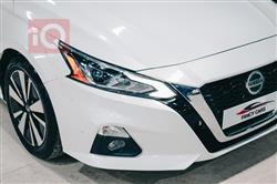 نيسان ألتيما